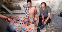 Tersangka kasus penipuan dengan modus dukun pengganda uang, H alias Romo, 45 tahun dan WH, 47 tahun, ditangkap Polres Metro Jakarta Selatan. (Sumber: Dok. Polres Metro Jakarta Selatan)