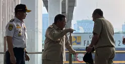 Gubernur Jakarta, Pramono Anung saat meninjau uji coba satu Jalur Gratis Tol Fatmawati 2, Senin, 15 September 2025. (Sumber: POSKOTA | Foto: M Tegar Jihad)