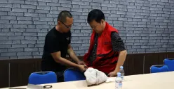 Johnny Kainde terpidana kasus penipuan JB Grup ditangkap setelah 2 tahun buron. (Sumber: Dok Penkum Kejati Banten)