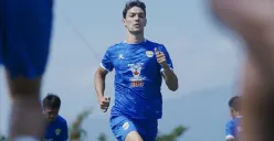 Federico Barba dalam sesi latihan Persib Bandung. (Sumber: Instagram/@persib)