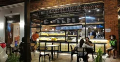 Ilustrasi cafe yang buka 24 jam di Jakarta Selatan. (Sumber: Google Review)