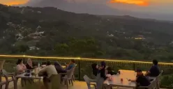 Salah satu rekomendasi spot nongkorng sambil healing di Sentul Bogor. (Sumber: Instagram/@woolycafe.id)