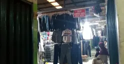 Suasana pedagang di Pasar Rangkasbitung, Lebak, banyak toko yang tutup akibat sepi pengunjung. (Sumber: POSKOTA | Foto: Samsul Fatoni)