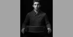 3 Prompt Gemini AI untuk Edit Foto Sendiri di Studio (Sumber: Unsplash/Albert Dera/Edited Gemini by Poskota)