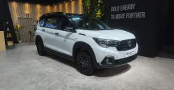 Mobil Suzuki XL7 Hybrid Alpha Kuro hadir dengan penyegaran di bagian eksterior. (Sumber: Poskota/Erwan Hartawan)