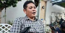 Ketua Komisi III DPRD Kota Bekasi, Arif Rahman Hakim, saat menyampaikan keterangan kepada wartawan terkait tuduhan penganiayaan kepada Ahmadi alias Madong, Selasa, 23 September 2025. (Sumber: POSKOTA | Foto: Nurpini Aulia Rapika)