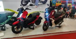 ALVA hadir di IMOS 2025 rayakan 3 tahun kiprah di industri motor listrik Indonesia, tawarkan subsidi hingga Rp7 juta. (Sumber: POSKOTA | Foto: Erwan)