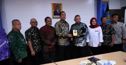 BNN menggelar audiensi bersama komunitas ojol di Ruang Rapat Sudirman, Gedung Tan Satrisna BNN, Cawang, Jakarta Timur, pada Selasa, 23 September 2025. (Sumber: Istimewa)