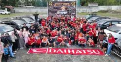 Dua komunitas pengguna Daihatsu, ALERT! dan TERUCI, merayakan ulang tahun mereka dengan kegiatan berbeda di Yogyakarta dan Danau Toba. (Sumber: Dok. Daihatsu)