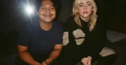 Cara edit foto AI bareng artis. (Sumber: TikTok)