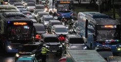 Kemacetan arus lalu lintas di Jakarta. (Sumber: Poskota/Bilal Nugraha Ginanjar)