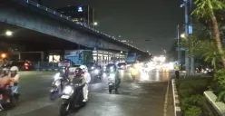 Suasana di ruas Jalan Slipi, Palmerah, Jakarta Barat, Jumat, 26 September 2025. (Sumber: Poskota/Pandi Ramedhan)