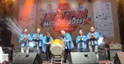 Gubernur Jakarta Pramono Anung membuka acara Jak Japan Matsuri ke-15 di Senayan, Jakarta Pusat pada Sabtu malam, 27 September 2025. (Sumber: POSKOTA | Foto: M Tegar Jihad)