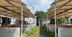 Situasi Lokbin Intan yang dijadikan tempat peristirahatan gelandangan dan pengamen. (Sumber: POSKOTA | Foto: M Tegar Jihad)