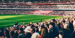 Ilustrasi link live streaming Liga Inggris Newcastle vs Arsenal. (Sumber: Unsplash/ James Kirkup)