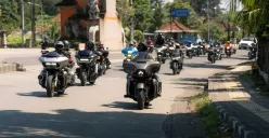 Rombongan pengendara motor Harley Owners Group (HOG) Indomobil Jakarta touring dari Jakarta ke Bali dalam acara The 2nd Revival. (Sumber: Dok. HOG)