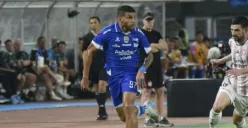 Berguinho, gelandang serang Persib Bandung asal Brasil, tengah dalam pemulihan cedera dan diragukan tampil melawan Bangkok United di AFC Champions League Two 2025/2026. (Sumber: Dok/ilague.id)