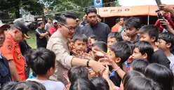 Wakil Wali Kota Cimahi, Adhitia Yudhistira saat simulasi bencana alam di Cigugur halaman Rusunawa Kelurahan Cigugur Tengah, Kecamatan Cimahi Tengah, Kota Cimahi.