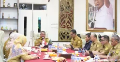 Bupati Bogor melakukan rapat bersama jajaran Pemkab Bogor, dukung optimalisasi program MBG dan percepatan penuntasan TBC dengan perkuat satgas. (Sumber: Pemkab Bogor)