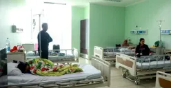 Sejumlah siswa korban keracunan MBG saat menjalani perawatan di RSKD Duren Sawit, Jakarta Timur, Sabtu, 4 April 2026. (Sumber: Dok. Pemprov Jakarta)