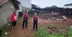 Kondisi rumah roboh di Kampung Cimanggis RT 01/RW 13, Desa Cimanggis, Kecamatan Bojonggede, Kabupaten Bogor. (Sumber: Dok. Polsek Bojonggede)