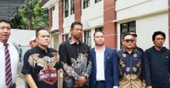 Para penggugat dan tergugat usai melakukan mediasi sidang gugtan opang di PN Pandeglang. (Sumber: Poskota/Samsul Fatoni)