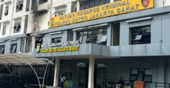 Penampakan gedung Satreskrim Polres Metro Jakarta Barat pascakebakaran, Rabu, 8 April 2026. (Sumber: Poskota/Pandi Ramedhan)