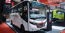 PT Hino Motors Sales Indonesia (HMSI) meluncurkan kendaraan terbaru dengan memperkenalkan Hino Bus 136 MDBL 4x4 pada ajang GIICOMVEC 2026 (Sumber: Hino)