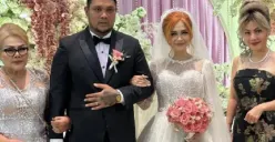 Momen kebersamaan keluarga Virgoun saat pernikahan yang kini kembali disorot setelah fakta kehamilan Lindi Fitriyana terungkap ke publik. (Sumber: Instagram/@Febycarol)