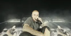 Penampilan di Coachella 2026 membawa Justin Bieber meraih rekor streaming tertinggi tahun ini. (Sumber: YouTube/Coachella)