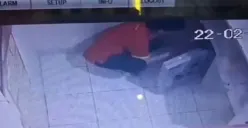 Seorang karyawan minimarket di Kebon Jeruk, Jakarta Barat, mencuri uang brankas tempatnya bekerja. (Sumber: Dok. Istimewa)