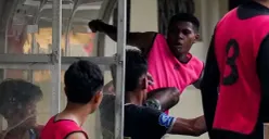 Fadly Alberto viral usai tendang pemain Dewa United. (Sumber: X/@FaktaSepakbola)