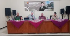 Anggota DPRD Jabar, Abdul Karim, saat kegiatan pengawasan peraturan pemerintahan di Desa Sukamanah, Kecamatan Cugenang, Kabupaten Cianjur. (Sumber: Istimewa)