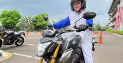 PT Wahana Makmur Sejati melalui program Safety Riding Promotion terus mendorong edukasi keselamatan berkendara, khususnya bagi perempuan. (Sumber: WMS)