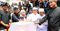 Wakil Ketua DPRD Kabupaten Bogor, Wawan Hikal Kurdi mengikuti kirab Binokasih Sanghyang Pake ke-IV, di Cisarua, Selasa, 21 April 2026. (Sumber: Dok. Istimewa)