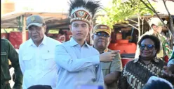 Potret Wakil Presiden RI, Gibran Rakabuming Raka saat kunjungan kerja ke sejumlah wilayah di Tanah Papua. (Sumber: Kemendagri)