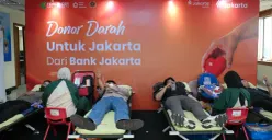 Bank Jakarta gelar donor darah kolaboratif dengan PWI Jaya dan PMI DKI Jakarta pada HUT ke-65. (Sumber: Dok. Bank Jakarta)