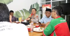 Pertemuan antara Kapolres Metro Depok, Kombes Pol Abdul Waras bersama perwakilan serikat buruh Kota Depok menjelang peringatan Mayday. (Sumber: Polres Metro Depok)