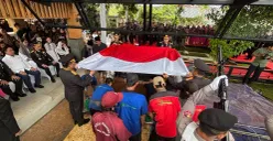 Prosesi pemakaman Meri Hoegeng di Taman Pemakaman Giri Tama, Kecamatan Tajurhalang, Kabupaten Bogor, Rabu 4 Februari 2026. (Sumber: Poskota/Giffar Rivana)