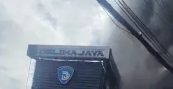 Kebakaran pabrik karoseri PT Delima Jaya di Bogor (Sumber: Istimewa)