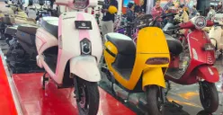 Deretan E-Motor dan E-Moped Pacific di IIMS 2026. (Sumber: Poskota/Erwan Hartawan)