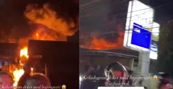 Sebuah kebakaran besar melanda sebuah lapak rongsok yang berlokasi di dekat gerai McDonald's Bojongsari, Depok, pada malam hari ini. (Sumber: Instagram/@infodepok_id)