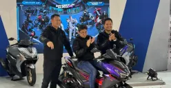 Yamaha memperkenalkan penyegaran warna dan livery Aerox Alpha di IIMS 2026. (Sumber: Poskota/Aldi Harlanda Irawan)