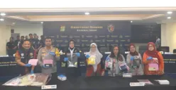 Konferensi pers kasus perdagangan anak yang diungkap Polres Metro Jakarta Barat, Jumat, 6 Februari 2026. (Sumber: Istimewa)