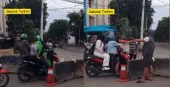 Pungli pemotor melewati jalan tertutup barikade di kawasan Kota Tua, Tamansari, Jakarta Barat. (Sumber: Instagram/@jakarta.terkini)