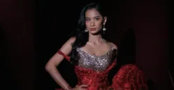 Putri Intan Kasela, aktris dan finalis Puteri Indonesia 2018 yang viral berkat perannya sebagai Rusmiati dalam film Kuyank 2026. (Sumber: Instagram/@putriintankasela)