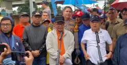 Gubernur Jakarta Pramono Anung di Cipinang Melayu, Jakarta Timur, Minggu, 8 Februari 2026. (Sumber: Poskota/M Tegar Jihad)