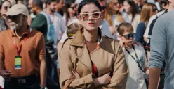 Artis Medina Dina tengah menjadi sorotan publik belakangan ini, karena kedekatannya dengan Gading Marten. (Sumber: Instagram/@medinadinaaa)