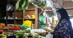 Ilustrasi pedagang bahan pangan. (Sumber: Poskota/Bilal Nugraha Ginanjar)