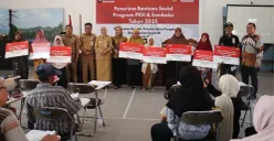 Bank Mandiri telah menjangkau lebih dari 7,45 juta penerima bansos sepanjang 2025. (Sumber: Dok. Istimewa)